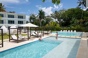 Outstanding 1 Bedroom Apartment Pool View A