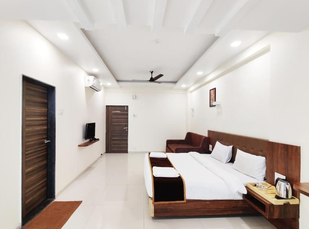Arya Resort & Spa