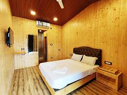 Arya Resort & Spa