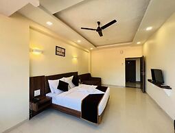 Arya Resort & Spa