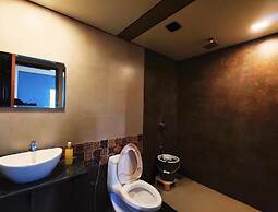 Arya Resort & Spa