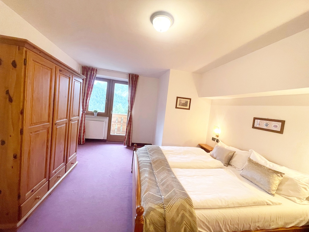 PLOSE Parkhotel & Residence