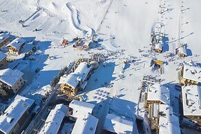 Ermellino Ski in - Ski out 150m