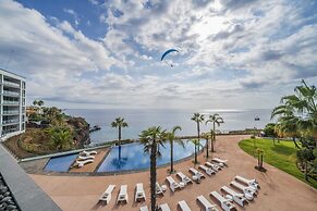 Luxury, Elegance and sea View - Madeira Palace I