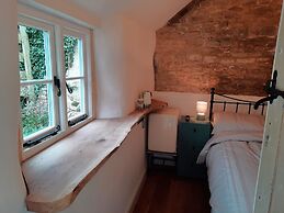 Cotswold Cottage Bed & Breakfast