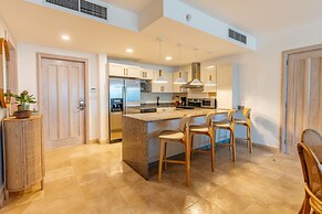 Sunny Beach View Apt at Punta Palmera CBB