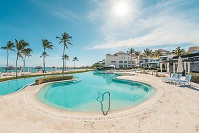 Sunny Beach View Apt at Punta Palmera CBB