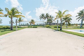 Villa With Ocean View Maid Jacuzzi Cap Cana