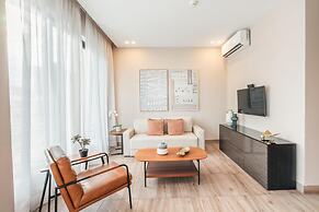 Flat in Regatta II With Breakfast Included 302