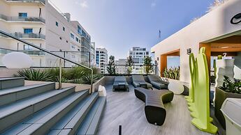 Flat in Regatta II With Breakfast Included 302