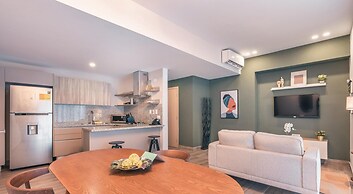 Flat in Regatta II 306