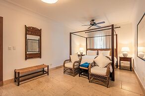 Private Terrace 3BR 6 Guests Beach Access