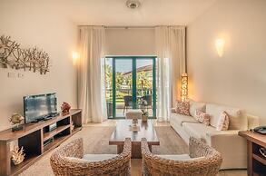5 Guests 2 BR Jacuzzy Balcony Sublime