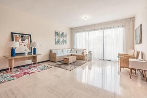 Apartment w 2BR Close to the Beach at Portillo X