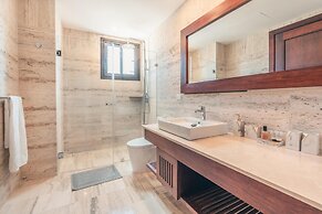 Apartment w 2BR Close to the Beach at Portillo X