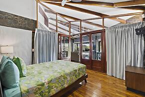 Playa Potrero - Beachfront Villa big Private Pool Bella Catalina