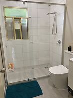 Mitcham train station  2 bedrooms unit