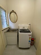 Mitcham train station  2 bedrooms unit