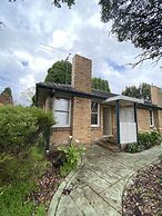 Mitcham train station  2 bedrooms unit