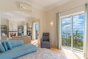 Villa Bougainvillea