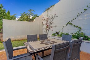 Villa Bougainvillea