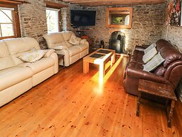 Nant Moel Isaf Farm