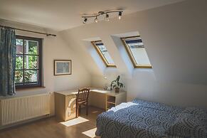 Apartment Amak With Free Onsite Parking