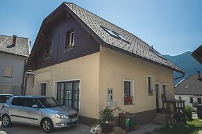 Apartment Amak With Free Onsite Parking