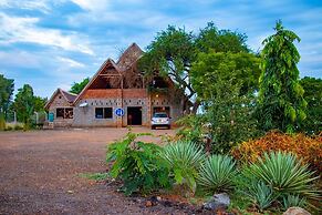 Western Sands Hotel