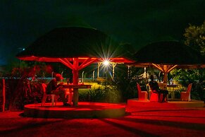 Western Sands Hotel