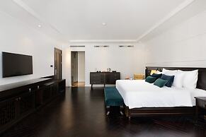 The Almin Hotel
