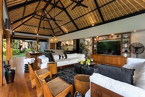 Villa Wolfe by Villa Finder
