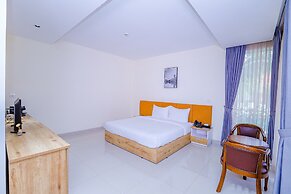 Sea Breeze Hotel & Villa