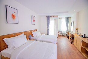 Sea Breeze Hotel & Villa