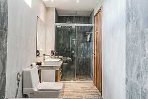 Sea Breeze Hotel & Villa