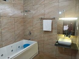 Hotel Rajwada Palace