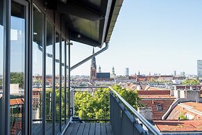 sly Berlin