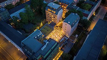 sly Berlin