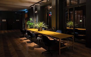 sly Berlin