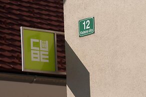 Cube Central Rooms for 2 - Hostel