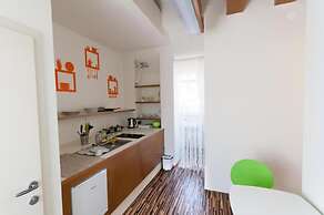 Cube Central Rooms for 2 - Hostel