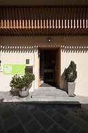 Cube Central Rooms for 2 - Hostel
