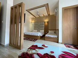 Hotel B P Emerald
