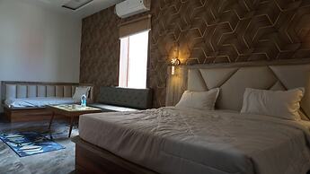Hotel B P Emerald