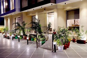 Hotel Aarna