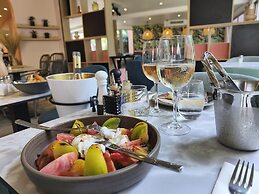 Hollywood Hotel Cannes