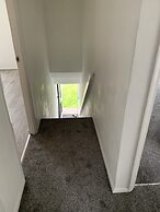 Impeccable 2-bed Apartment in Eastleigh