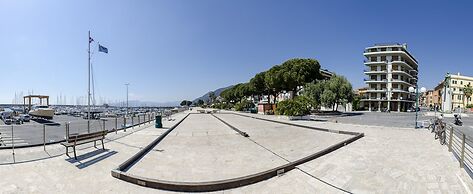 JOIVY Front Sea Apt With Big Terrace In Chiavari