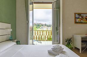 JOIVY Chic Chiavari Apt With 2 Spacious Terraces