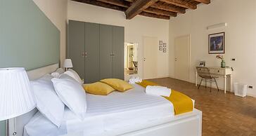 JOIVY Charming Flat Next to Duomo di Como